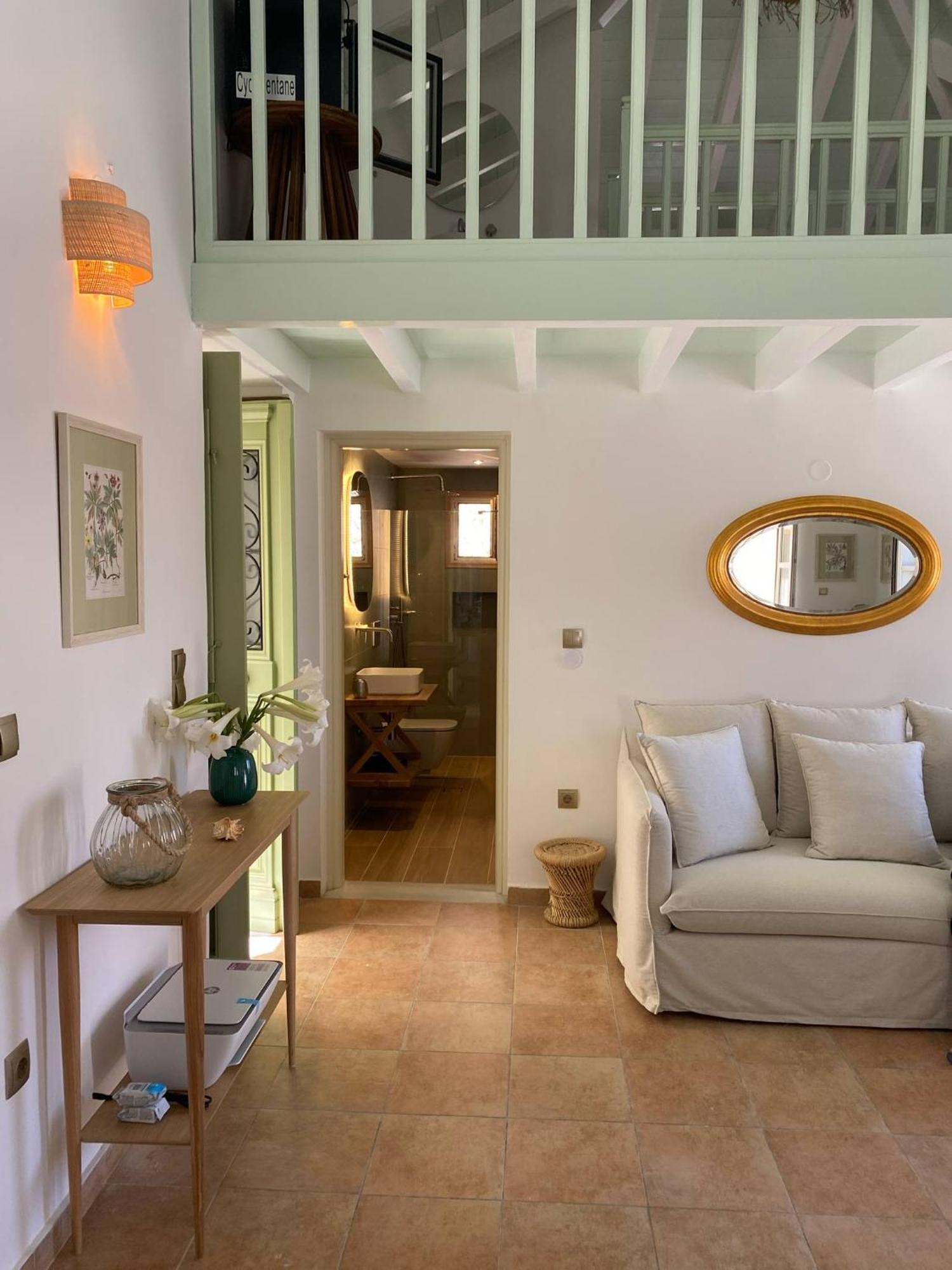 Villa Theoni Chalki Town Exterior photo